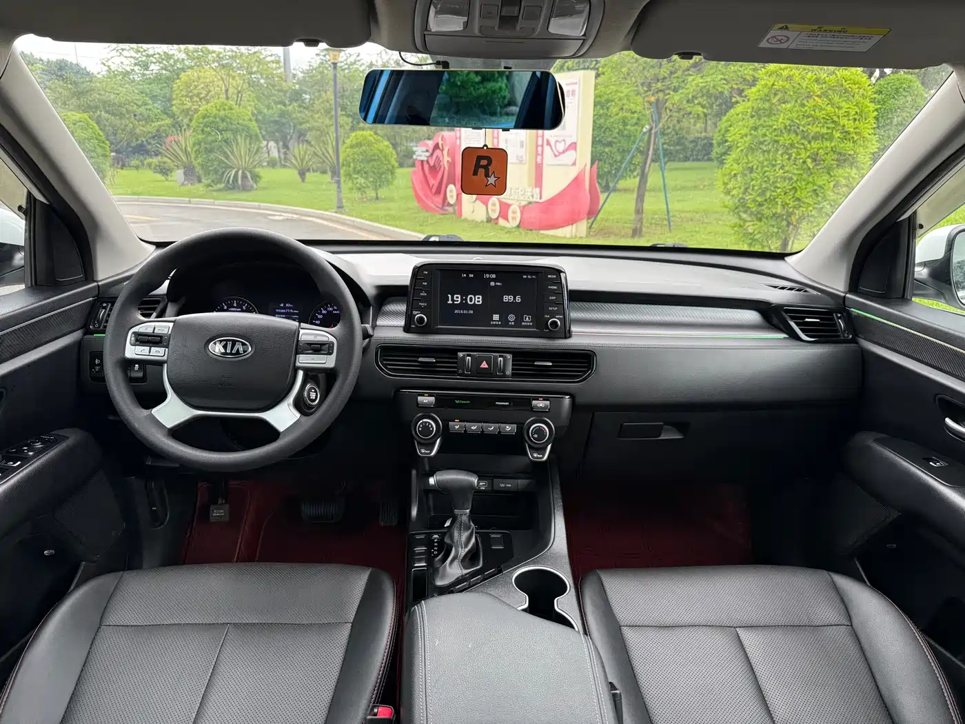 Kia KX7 2018 2017 2.0L Automatic 2WD GL 5-Seater