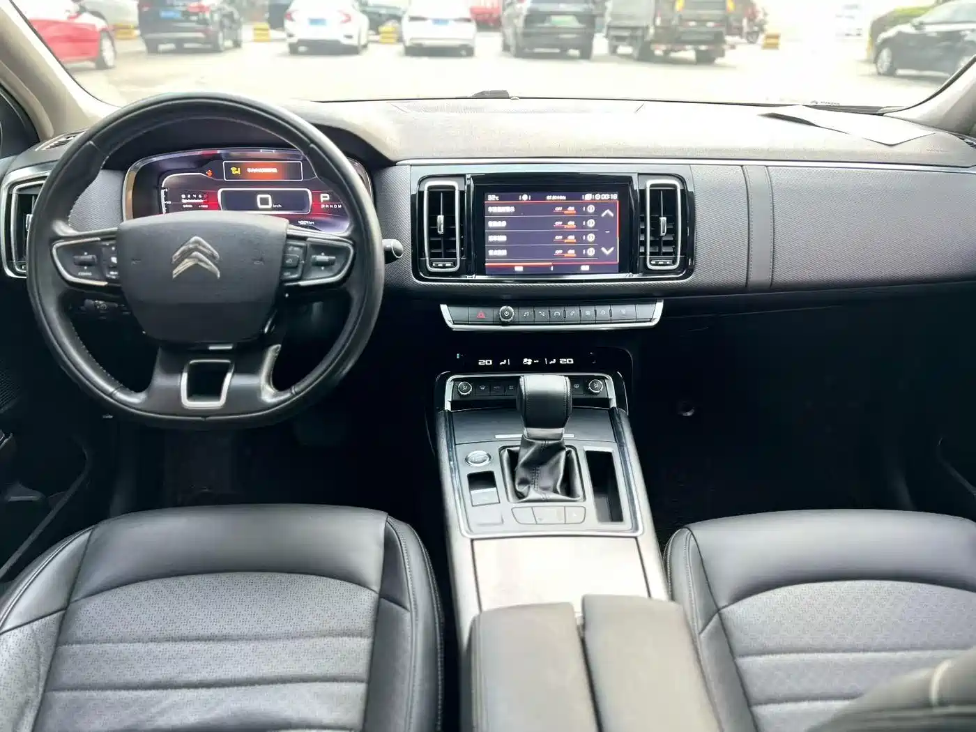 Фото 6 - Citroën C6