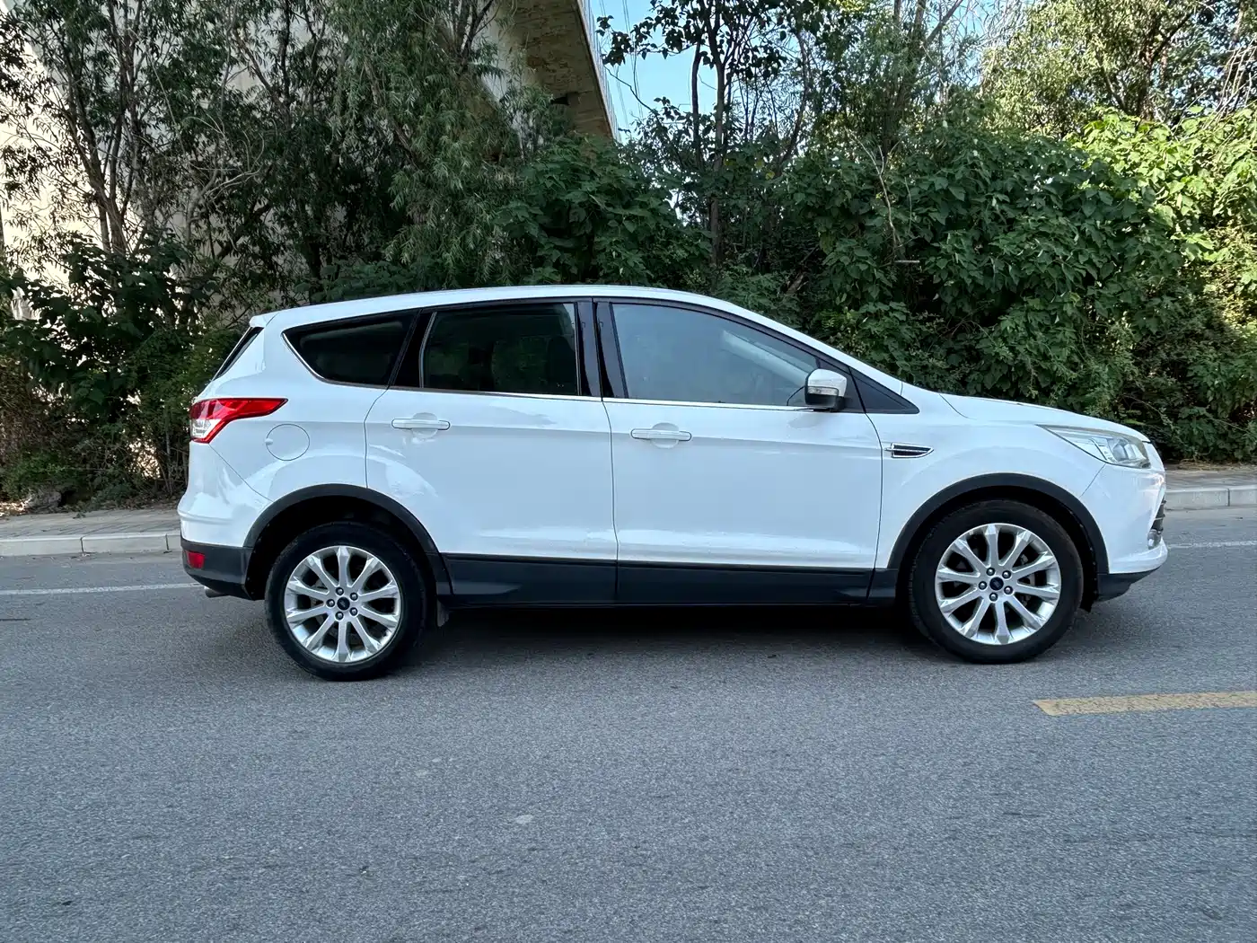 Ford Kuga 2014 2013 1.6L GTDi FWD Trend