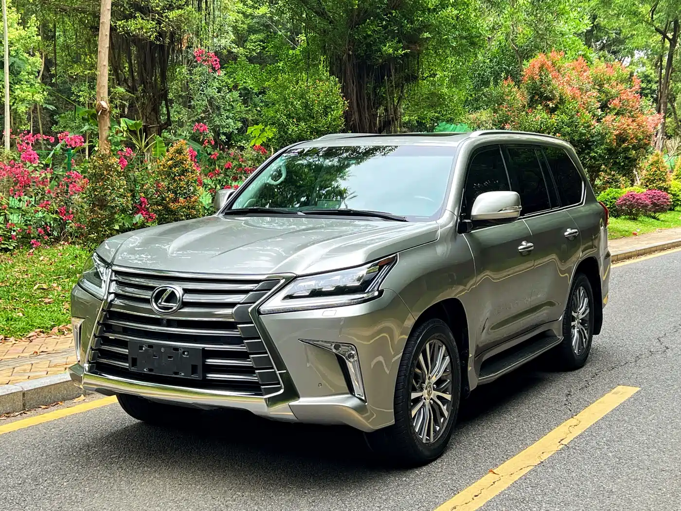 Lexus LX 2017 570 Dynamic Luxury