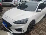 Photo 1 - Ford Focus