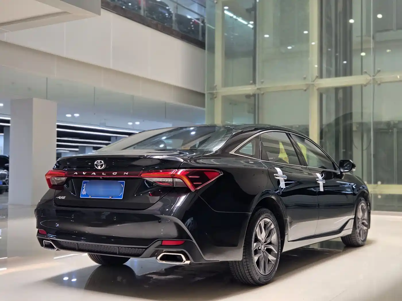 Toyota Avalon 2019 2.0L Luxury Edition (China VI) фото 3