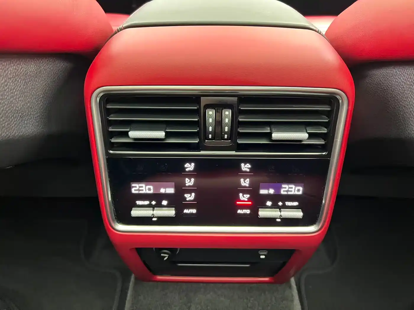 Porsche Cayenne 2022 Cayenne 3.0T Platinum Edition фото 10