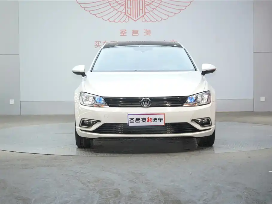 Volkswagen Lamando 2017 230TSI DSG Trend Edition фото 4