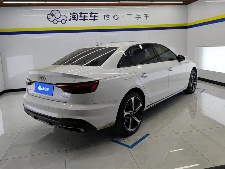 Audi A4L 2024 40 TFSI Luxury Dynamic фото 3