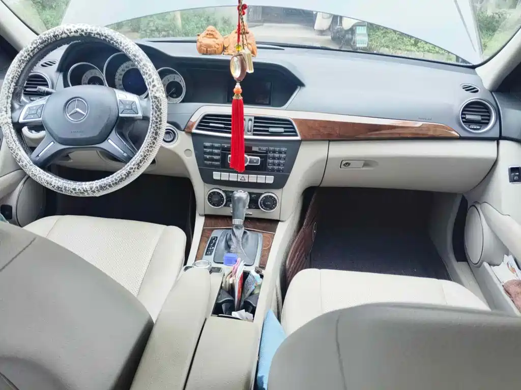 Mercedes-Benz C-Class 2012 2011 C 200 CGI Elegance