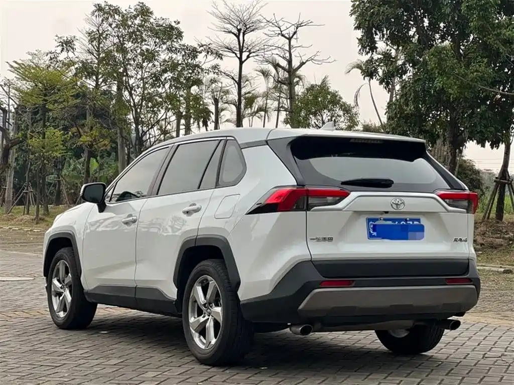 Toyota RAV4 Rongfang 2022 2.0L CVT 2WD Trend Edition фото 6