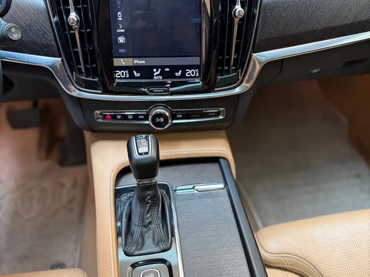Volvo V90 2019 2019 Cross Country T5 AWD Prestige Edition (China V)
