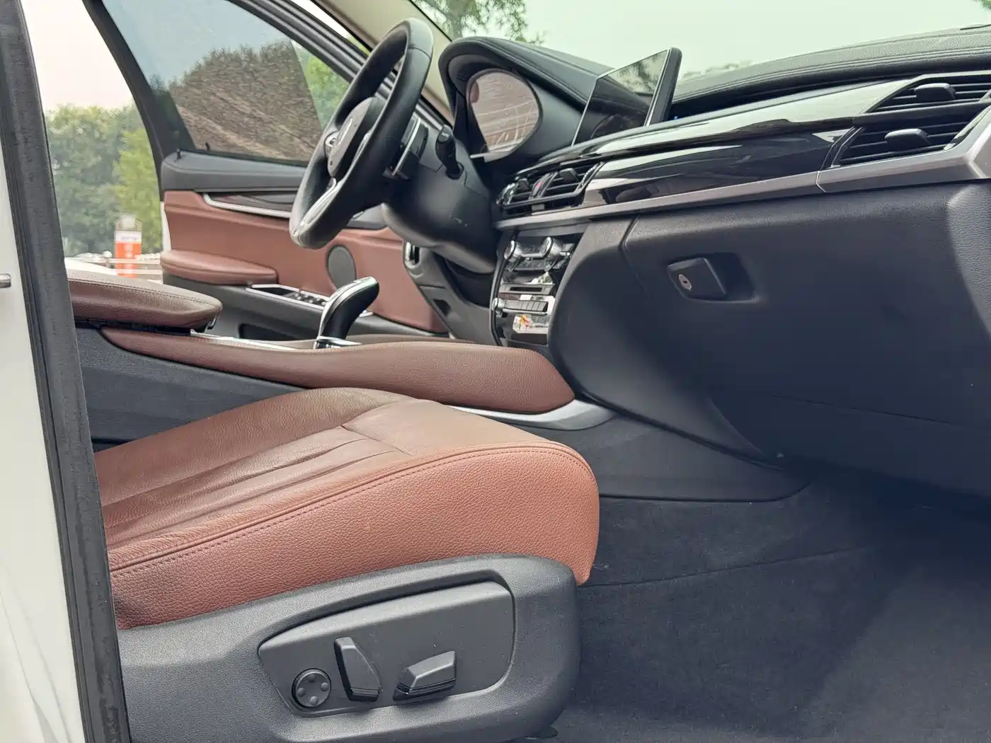 BMW X6 2015 xDrive35i Luxury Model фото 17