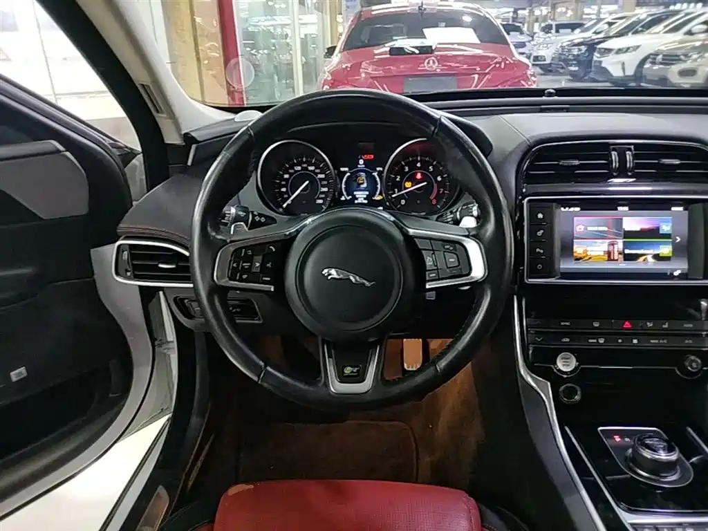 Jaguar XE 2017 2018 2.0T 200PS 2WD R-Sport