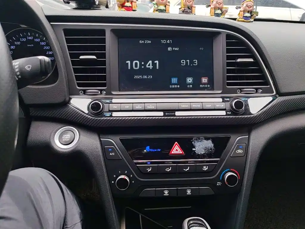 Hyundai Elantra 2018 1.4T DCT Dynamic·Vitality Model фото 13