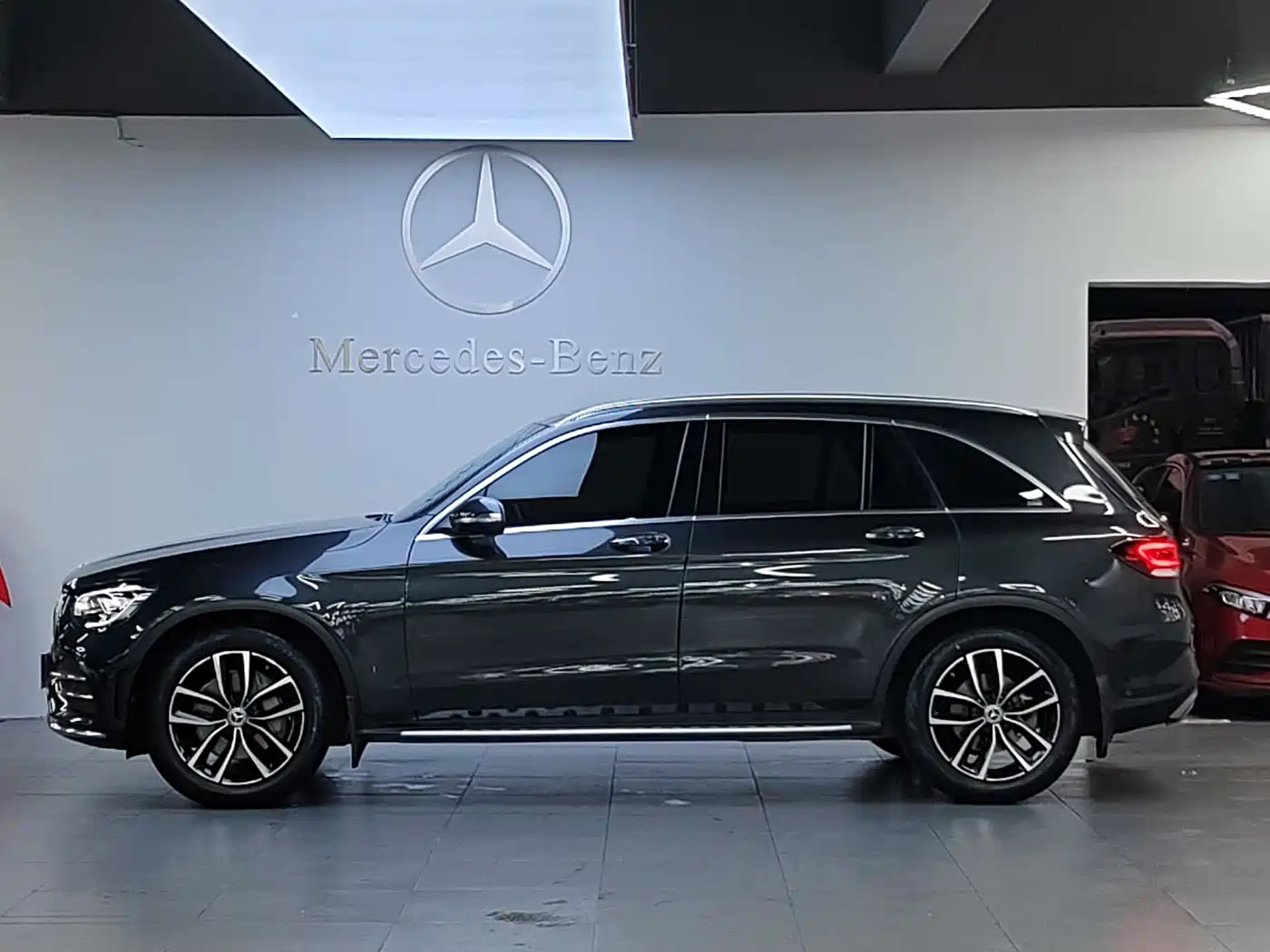 Mercedes-Benz GLC 2020 Facelift GLC 300 L 4MATIC Dynamic фото 3