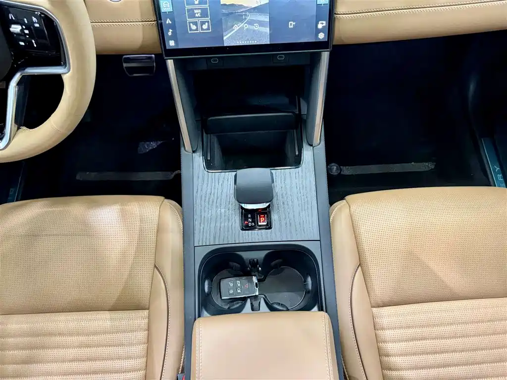 Land Rover Discovery Sport 2025 249PS Exploration Special Edition фото 28