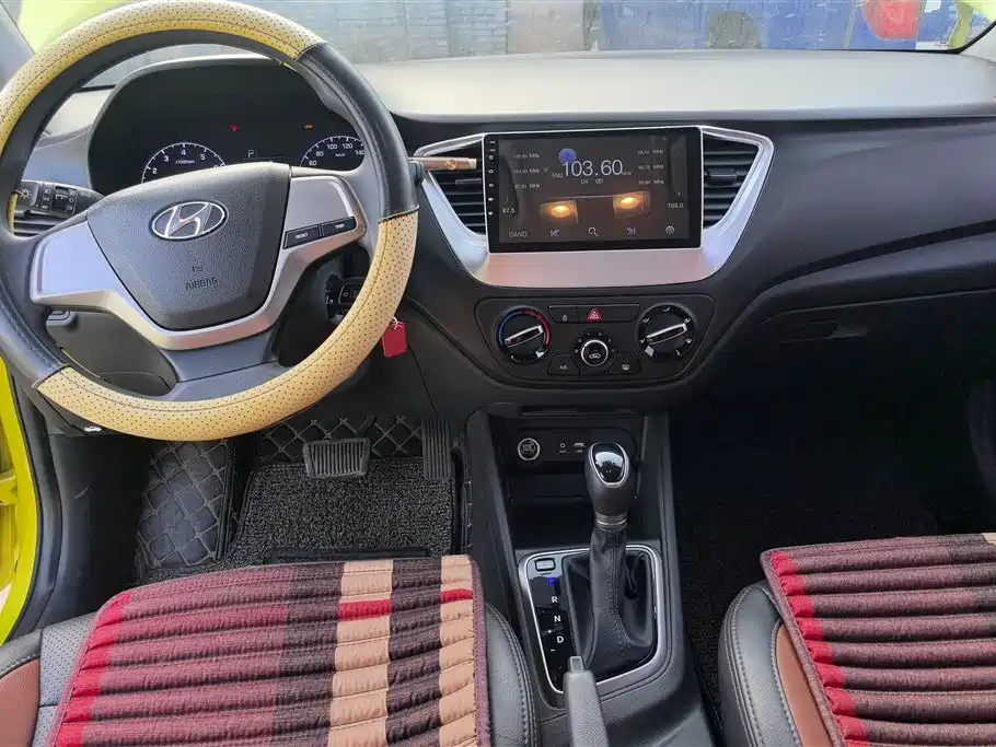 Hyundai Verna RV 2017 1.4L Automatic Cool Edition GLS China V фото 13