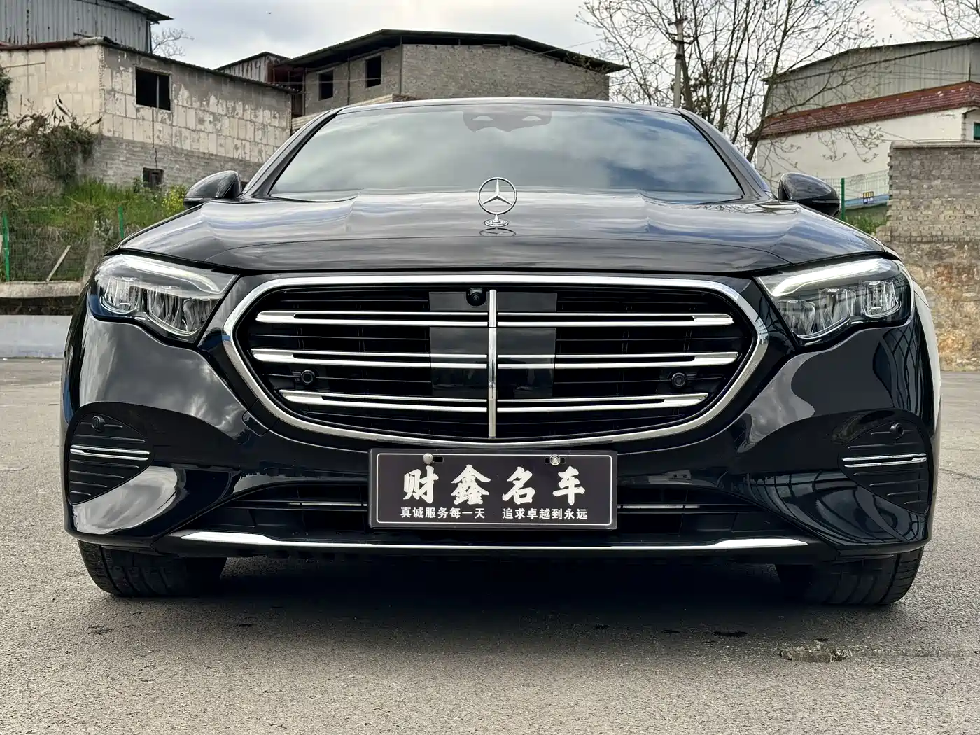Mercedes-Benz E-Class 2025 E 300 L Fashion фото 2