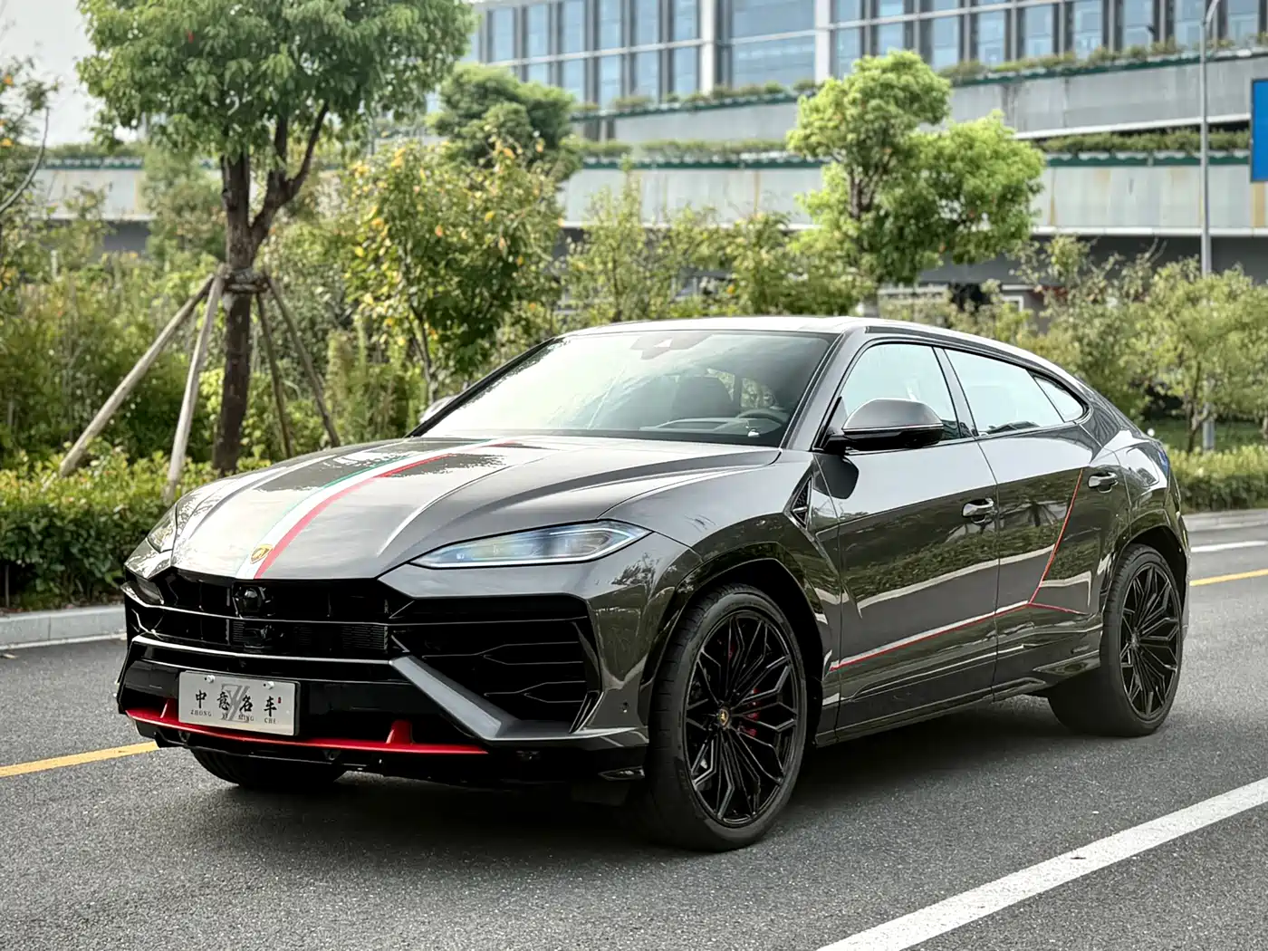 Lamborghini Urus SE 2026