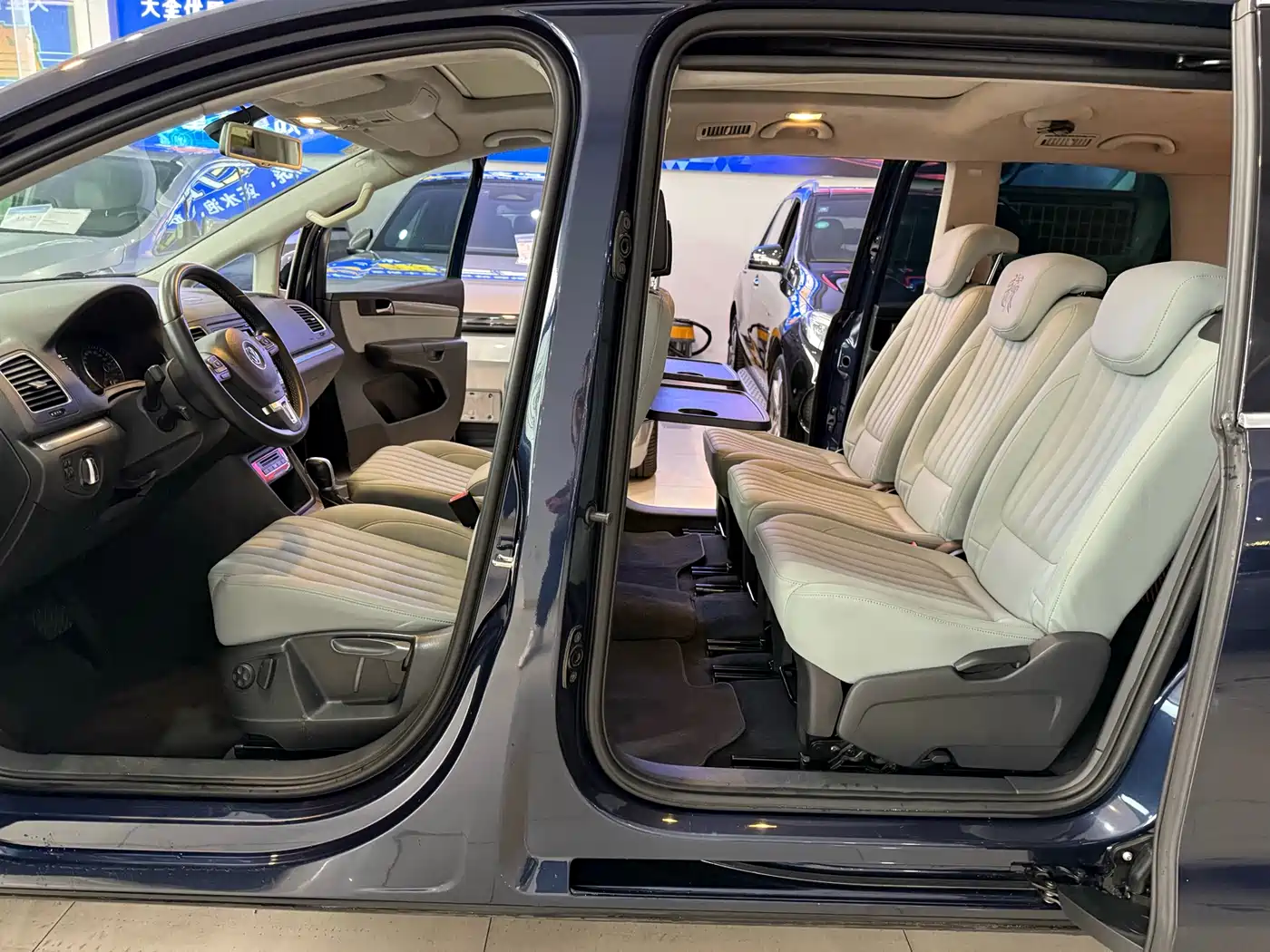 Volkswagen Sharan 2014 2.0TSI Standard фото 6