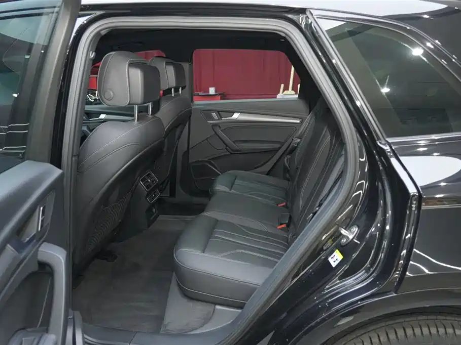 Audi Q5L 2024 Model 45 TFSI Luxury Dynamic фото 20