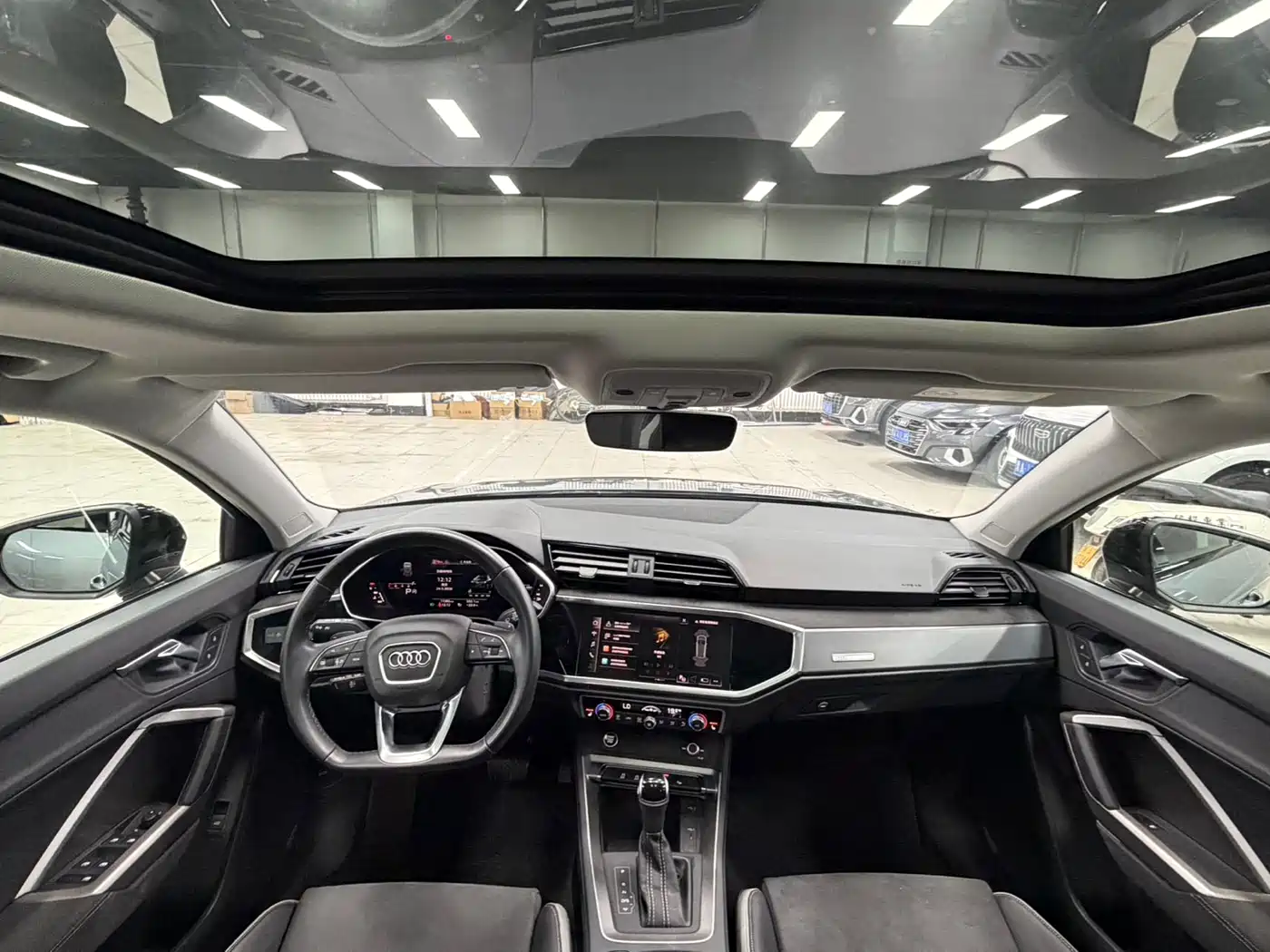 Audi Q3 2022 35 TFSI Fashion Dynamic фото 18