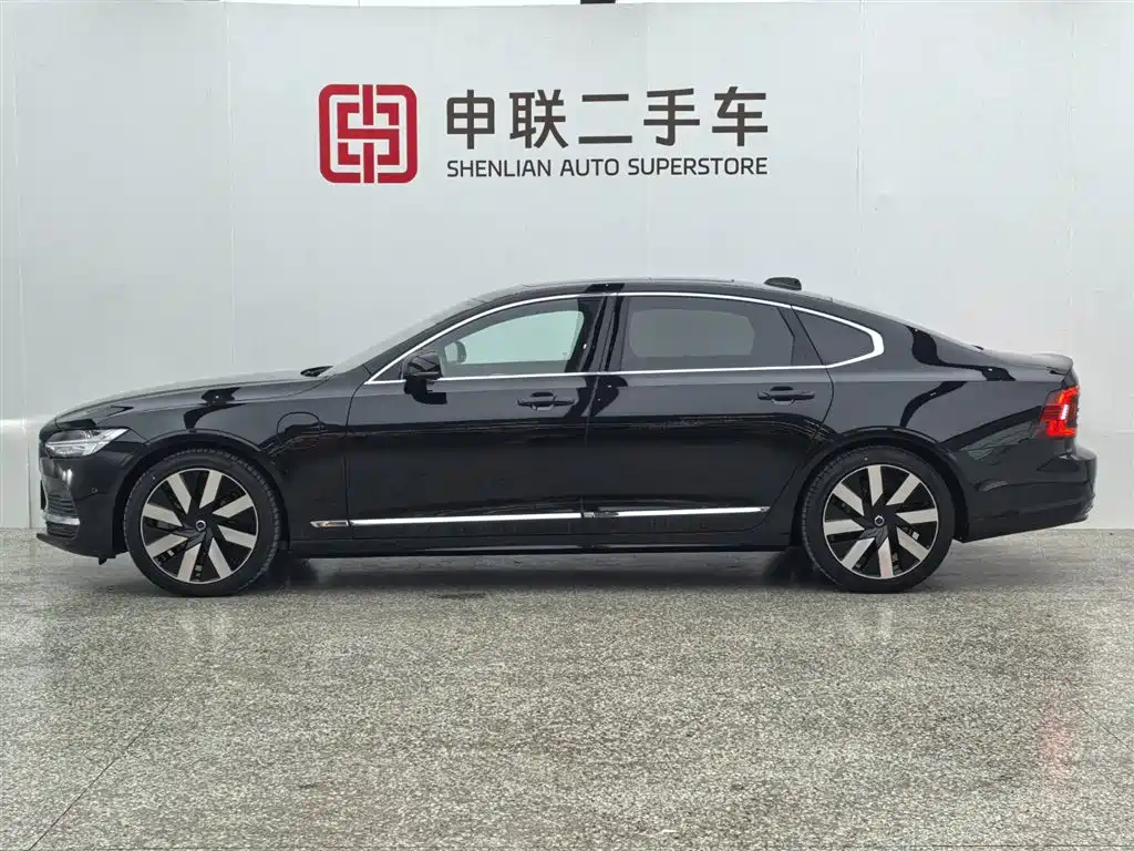 VOLVO S90 PLUG IN HYBRID