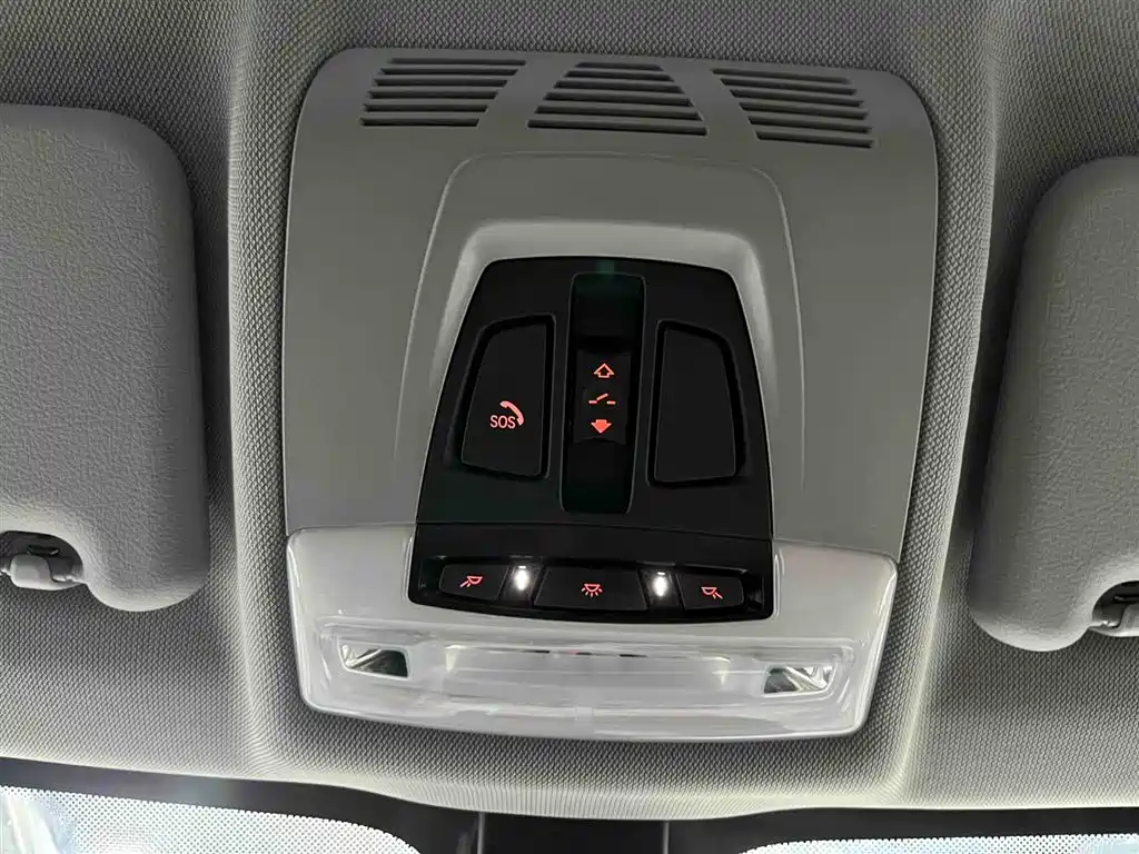 BMW X1 2022 sDrive20Li Premium фото 9