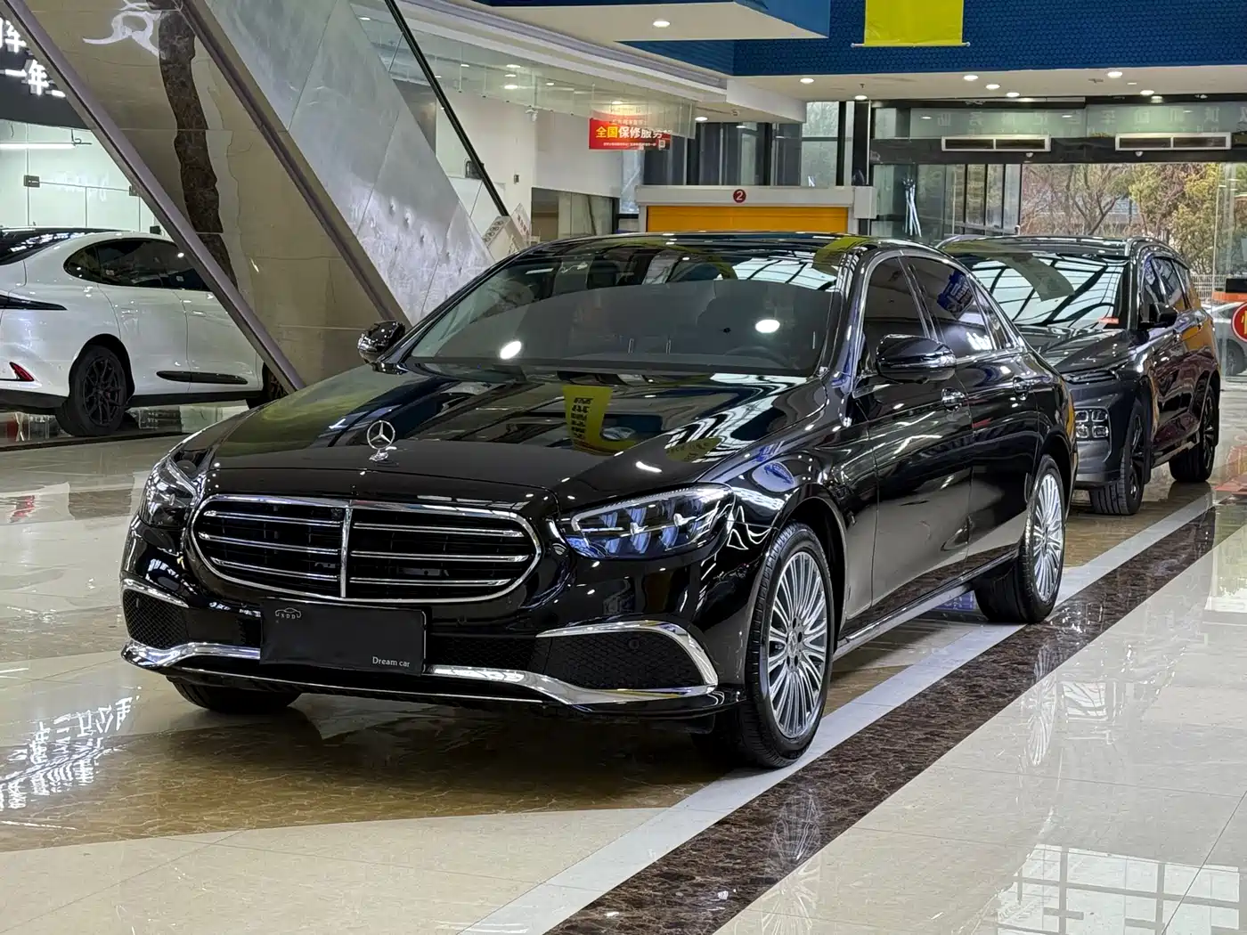 MERCEDES-BENZ E CLASS