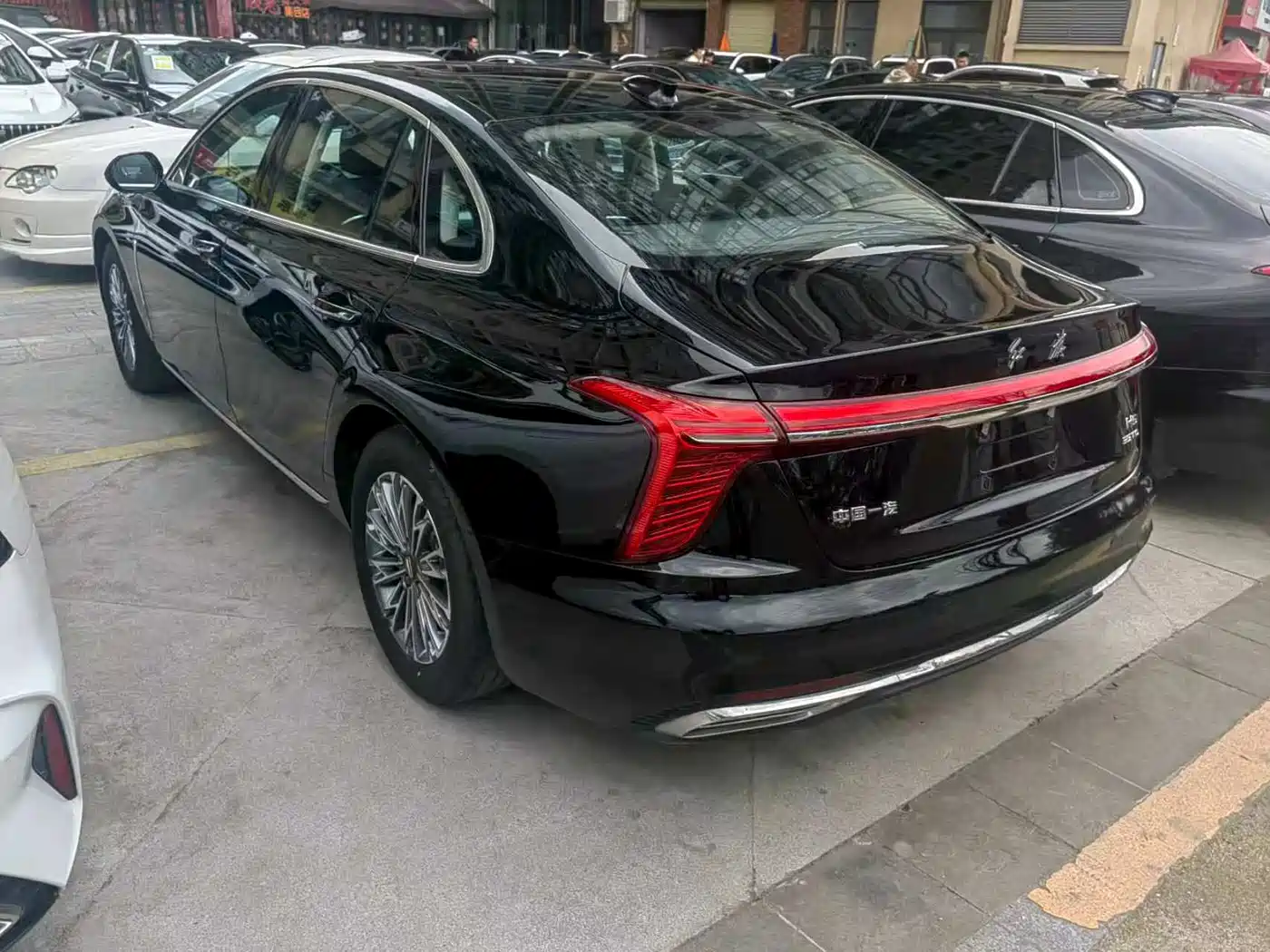 Hongqi H5 2023 1.5T DCT Smart Connect Flag Rhythm фото 11