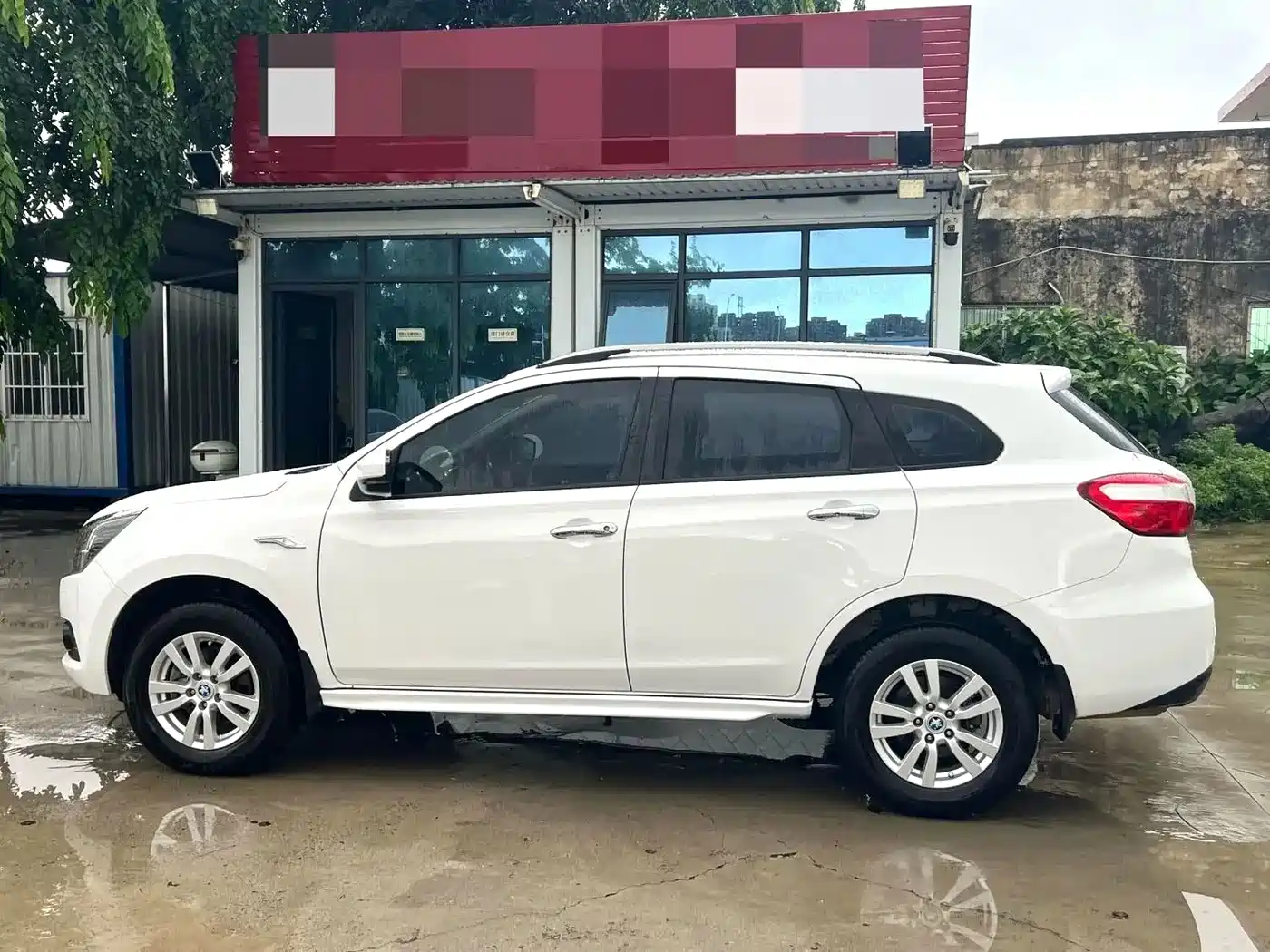 Venucia T70 2016 2016 2.0L CVT Rui Xing Edition
