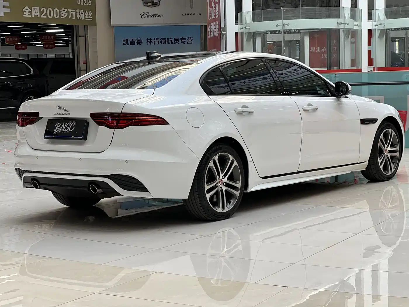 Jaguar XEL 2022 2.0T 250PS R-DYNAMIC S Progressive Sport Edition фото 20