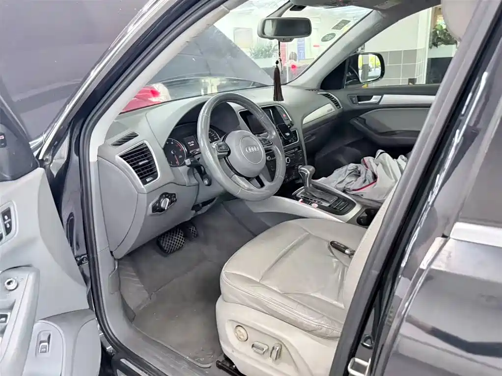 Audi Q5 2017 40 TFSI Technology фото 6