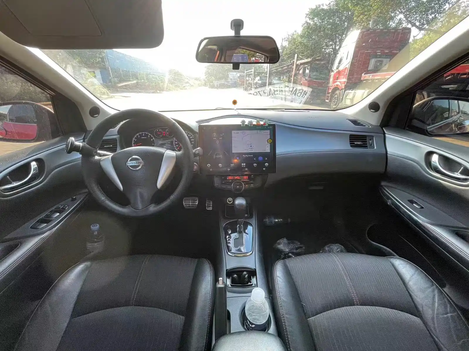 Фото 5 - Nissan Tiida