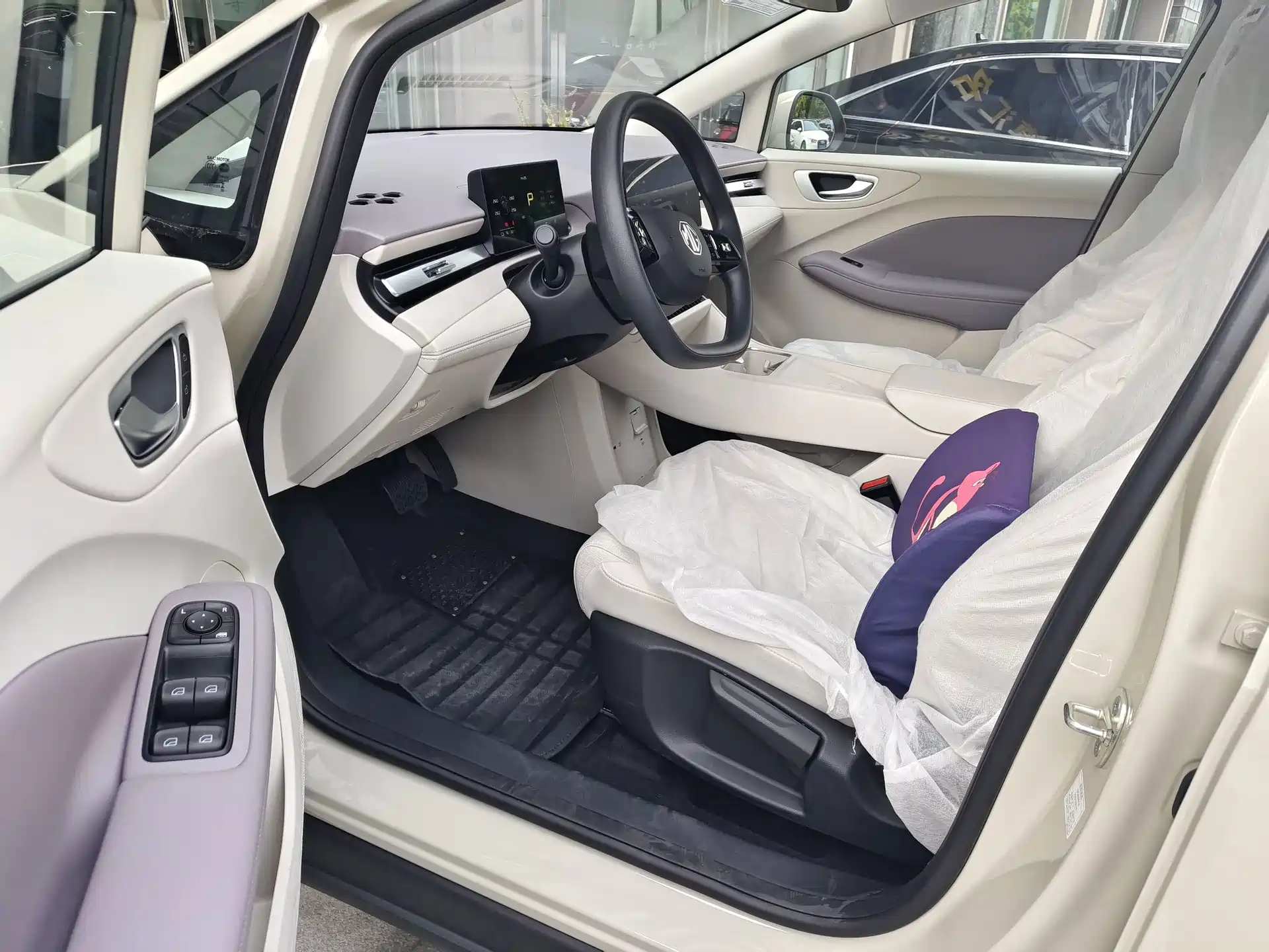 Фото 4 - MG MG4 EV