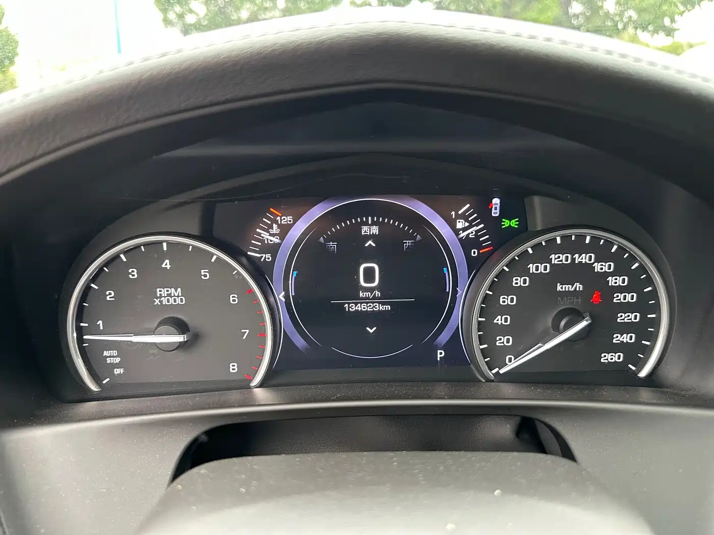 Фото 18 - Cadillac CT6