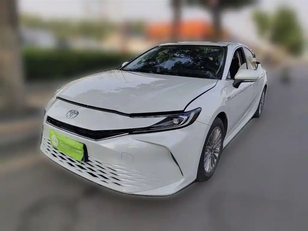 Toyota Camry 2024 Hybrid 2.0HE Elite Edition
