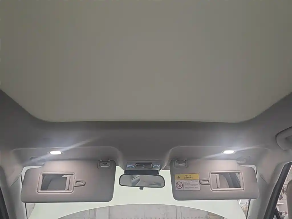 BYD Yuan UP 2024 401KM Surpass Edition фото 18