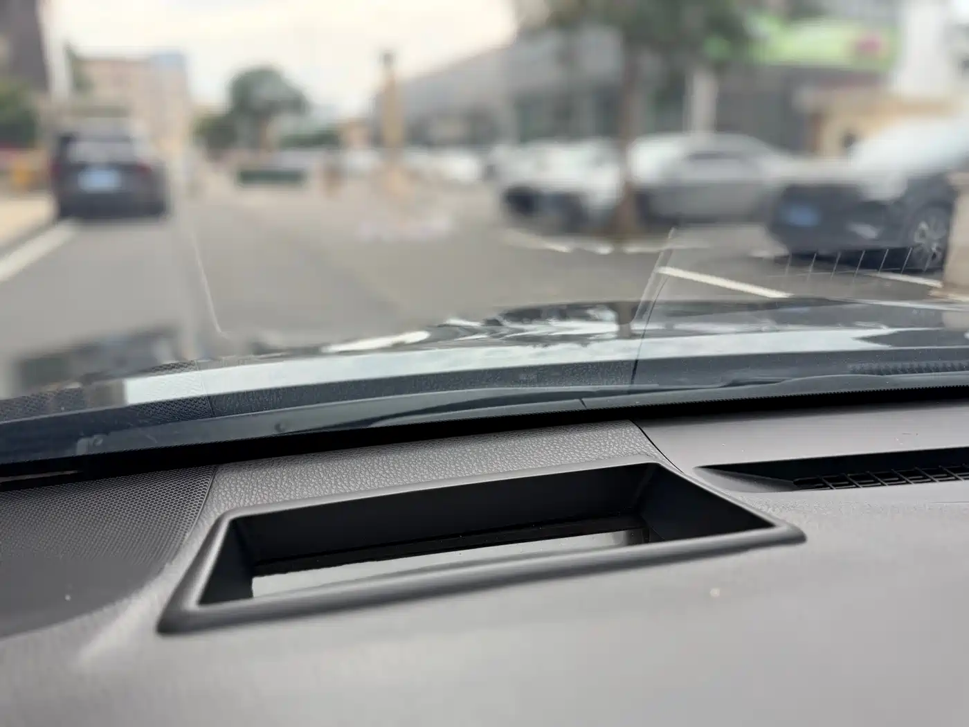 Toyota Camry 2023 2.0S Knight Edition фото 22