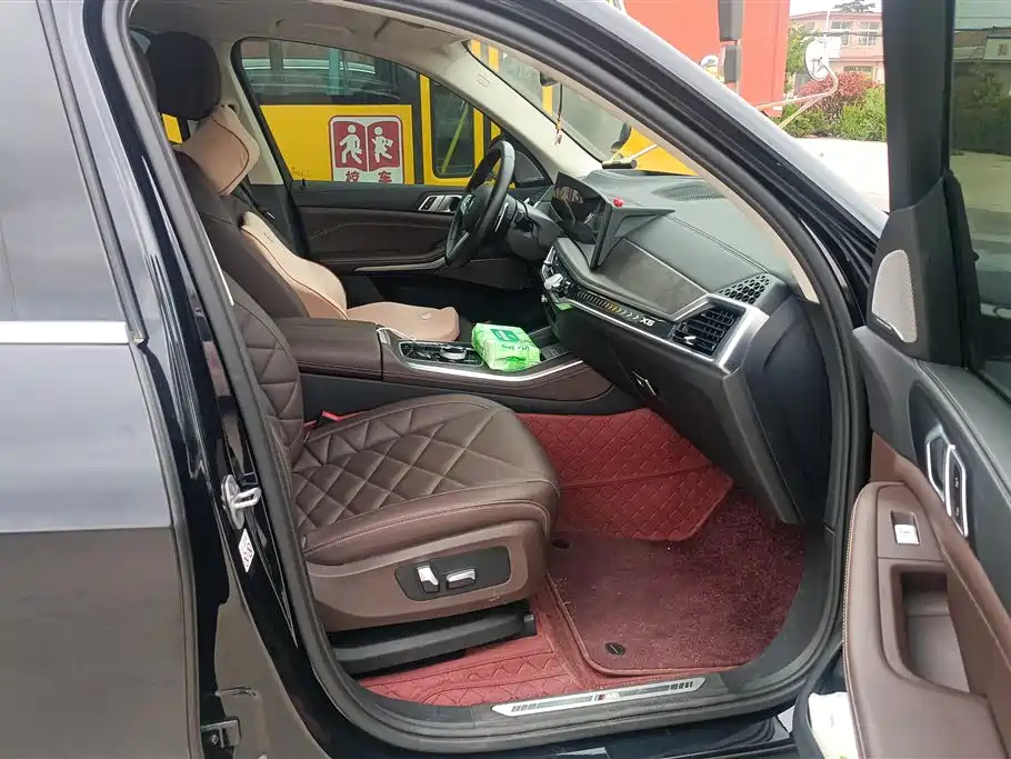 BMW X5 2023 xDrive 30Li Premium M Sport Package фото 8