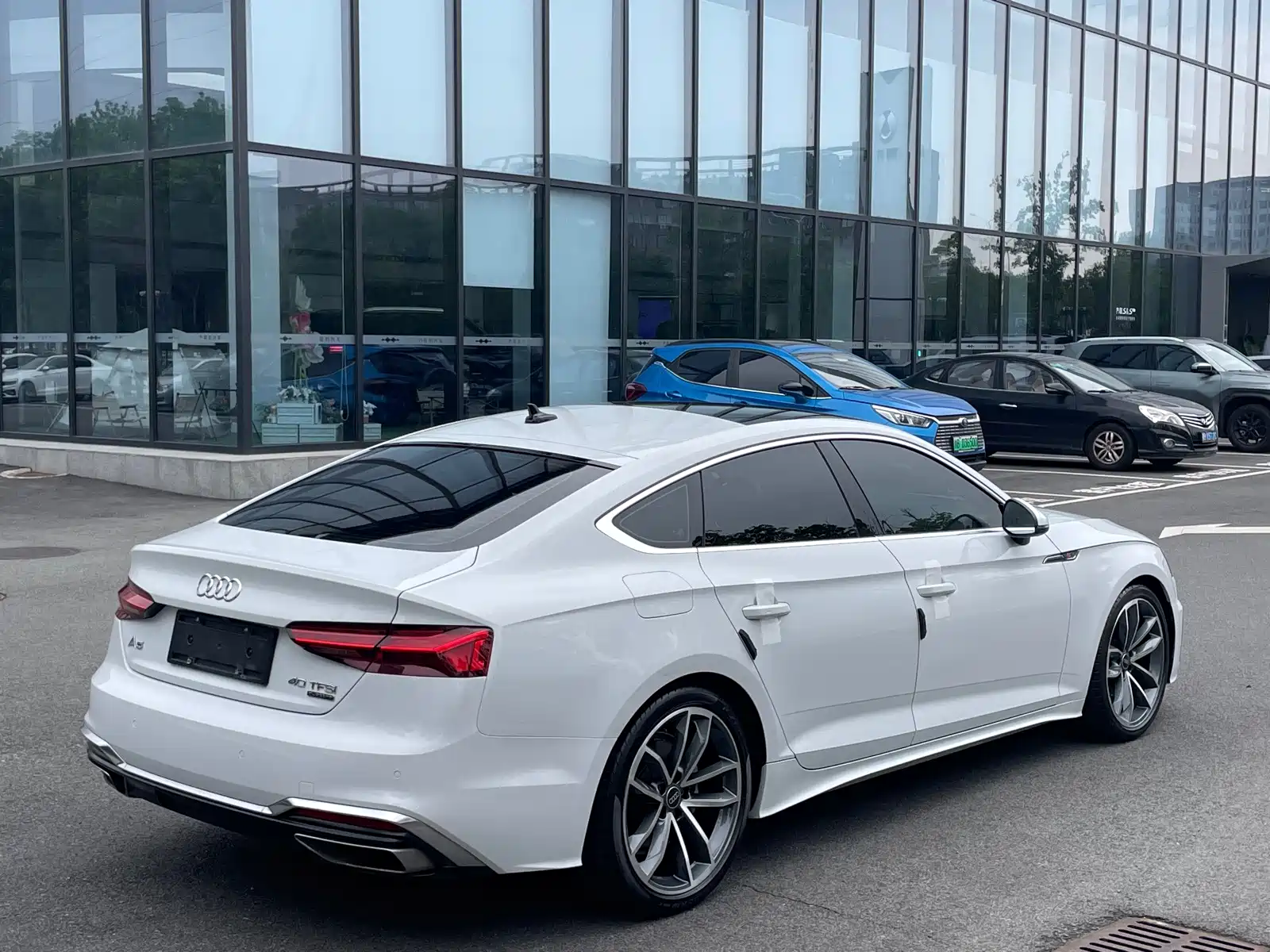 Photo 14 - Audi A5 (Import)