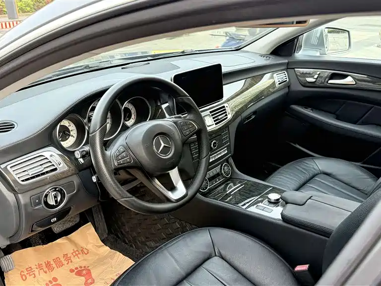 Mercedes-Benz CLS 2015 CLS 320 фото 8