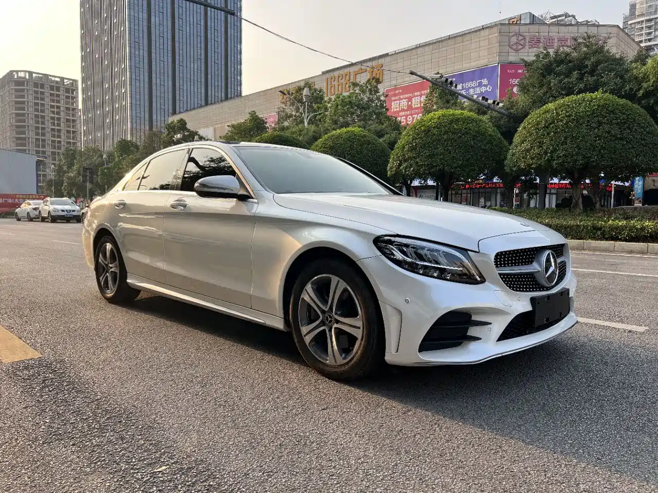 Mercedes-Benz C-Class 2020 C 260 L Sport фото 4
