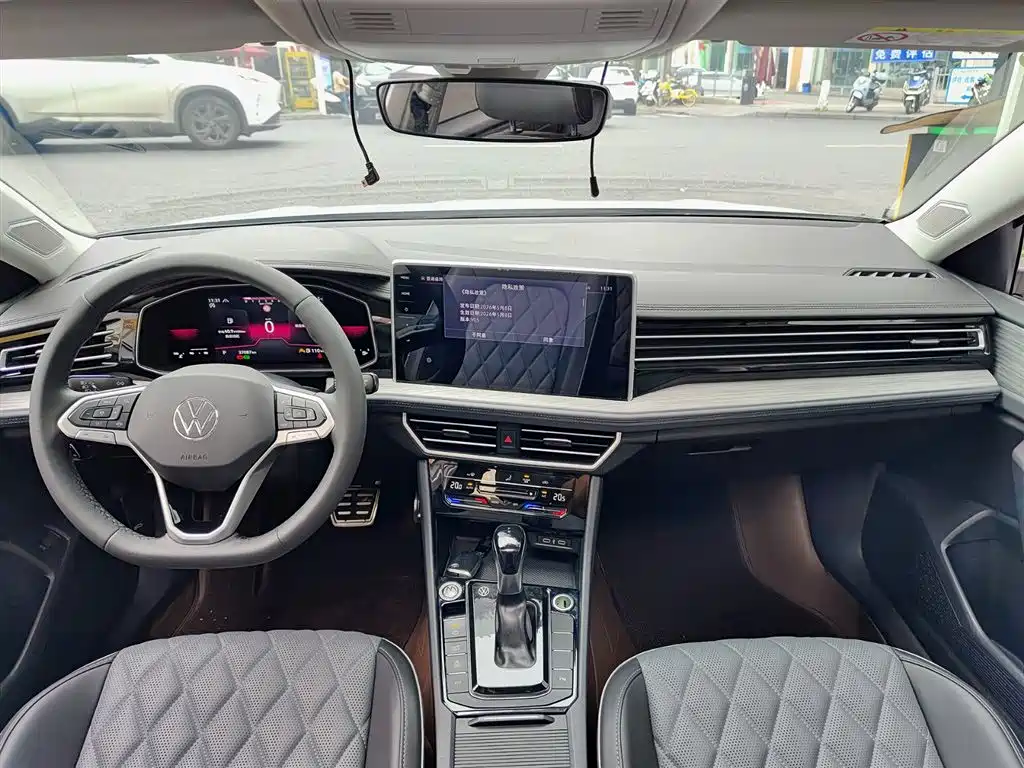 Volkswagen Sagitar 2023 Model Year 200TSI DSG Surpass Edition фото 10