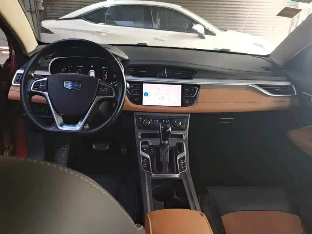 Фото 10 - Geely Vision S1