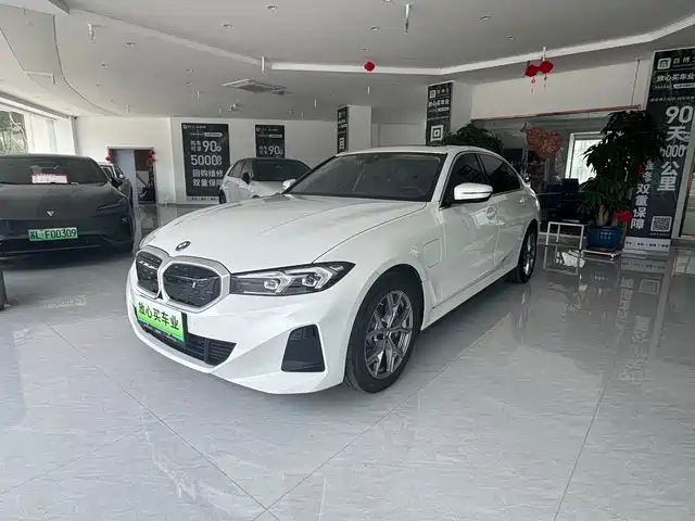 BMW i3 eDrive 35 L