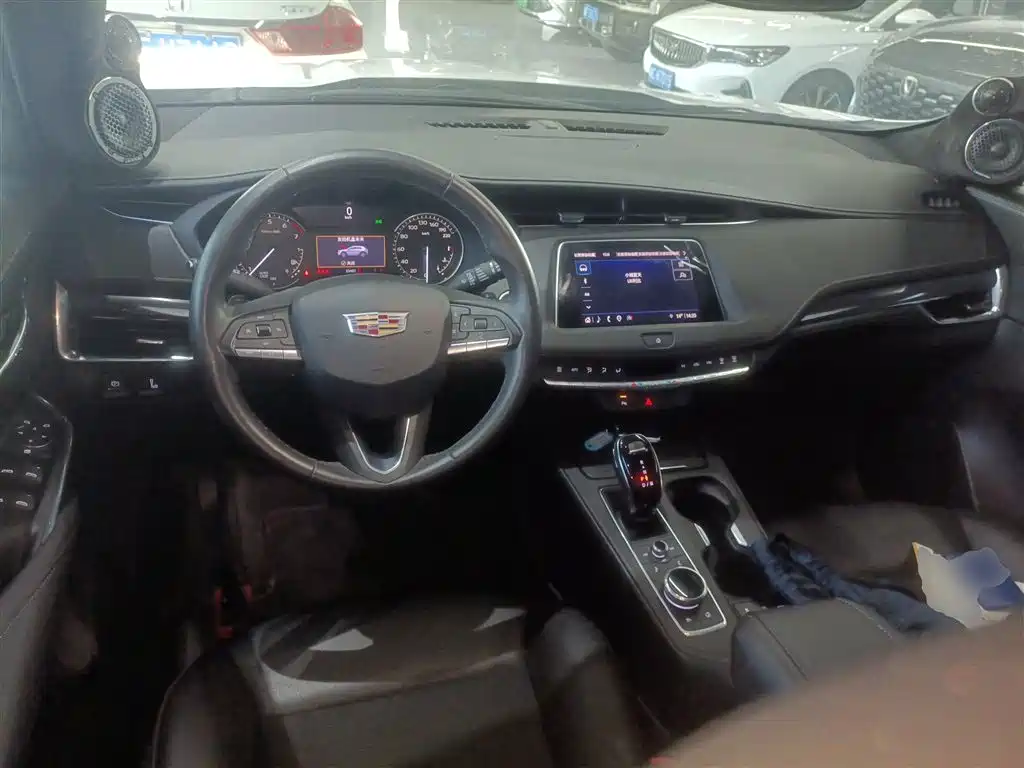 Cadillac XT4 2021 28T FWD Technology Edition фото 10