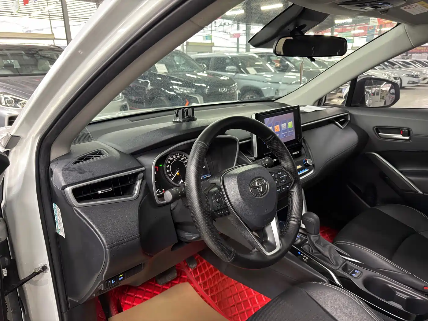 Toyota Frontlander 2023 2.0L CVT Luxury Edition фото 6