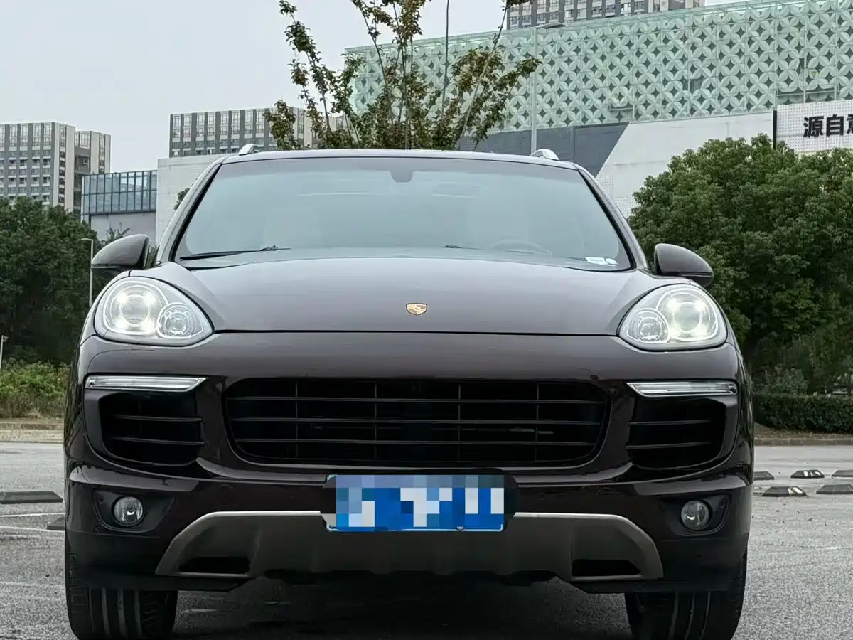 Фото 2 - Porsche Cayenne