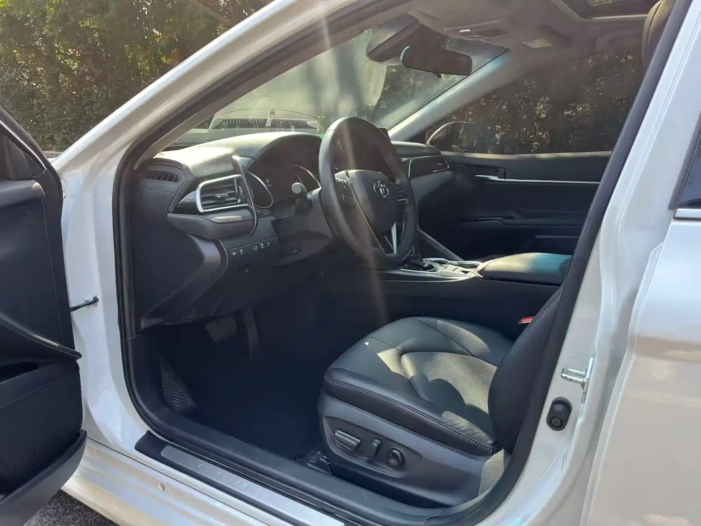 Toyota Camry 2021 2.0G Luxury Edition фото 4
