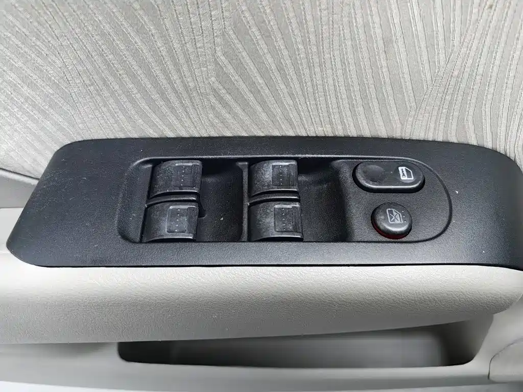 Everus S1 2015 2014 1.3L Manual Comfort Edition