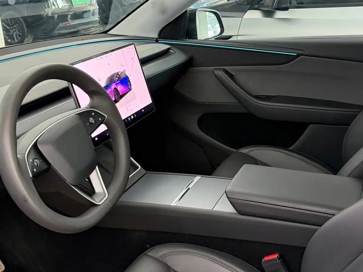 Фото 5 - Tesla Model Y