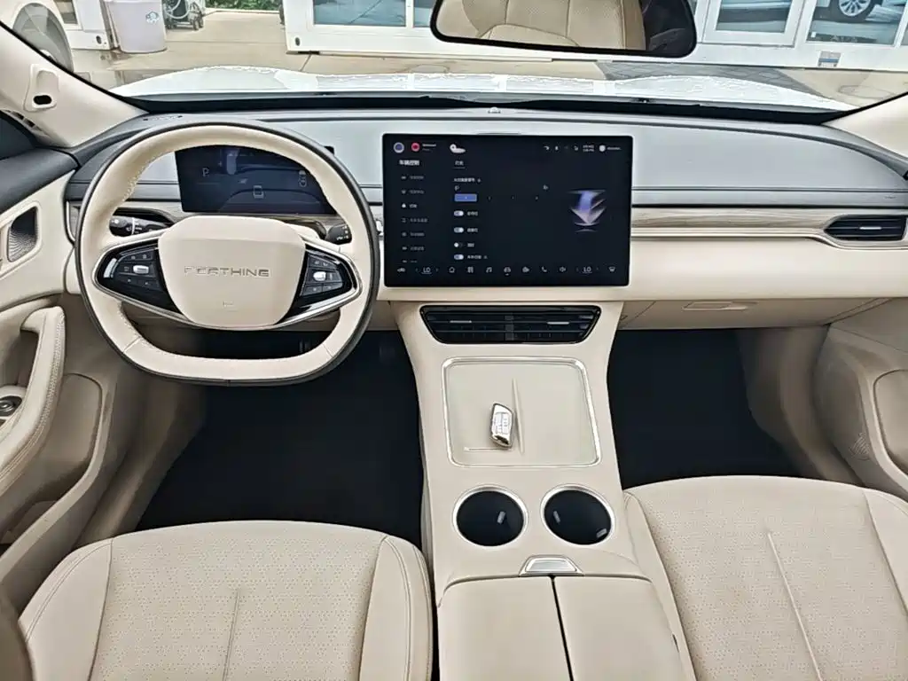 Dongfeng Fengxing Stellar S7 2024 2024 555 Luxury Edition